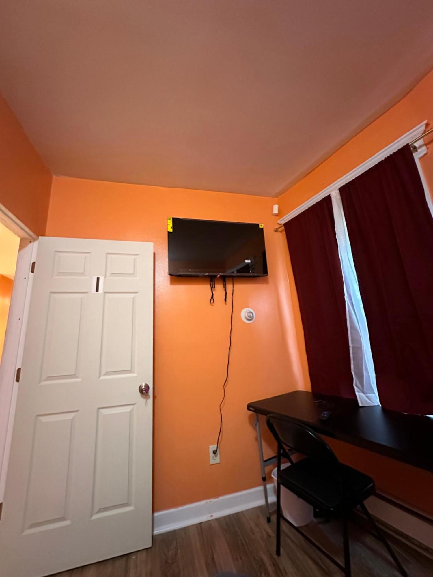 Fidellia Iron Room, Queen Bed Minutes From Newark Liberty International Airport And Newark Penn Station Kültér fotó